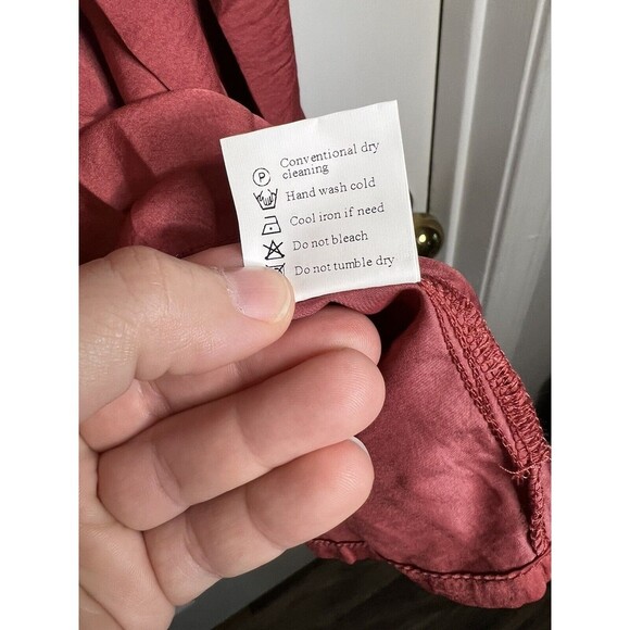 Women’s Red Long Sleeve Blouse Size Medium NWOT - Picture 10 of 10